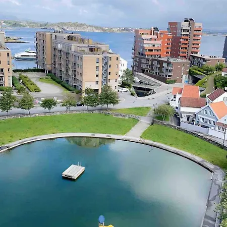 Apartment 40kvd Ap Walking Distance To Everything And Parking *